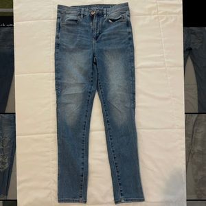american eagle jeans; size 4 in womens